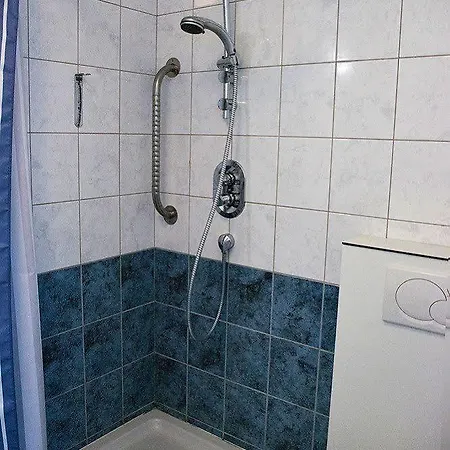 Floreal בית הארחה